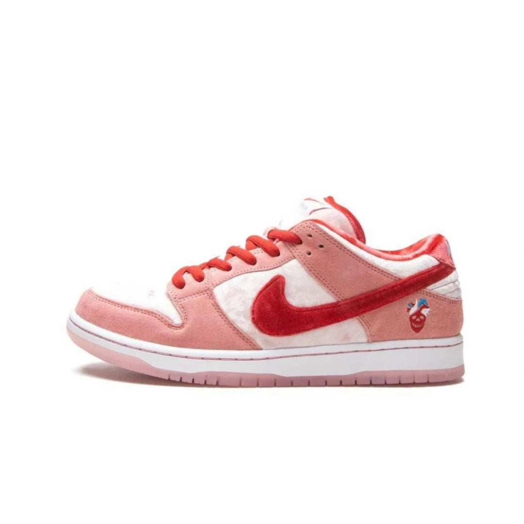 Nike SB Dunk Low StrangeLove Skateboards