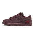 SB Dunk Low pro X supreme Burgundy