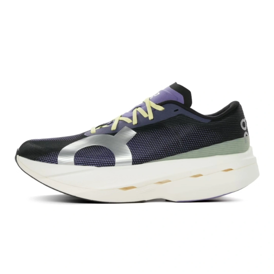 On Running Cloudboom Volt Black Juniper
