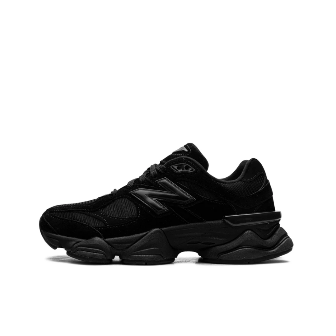 New Balance 9060 Triple Black